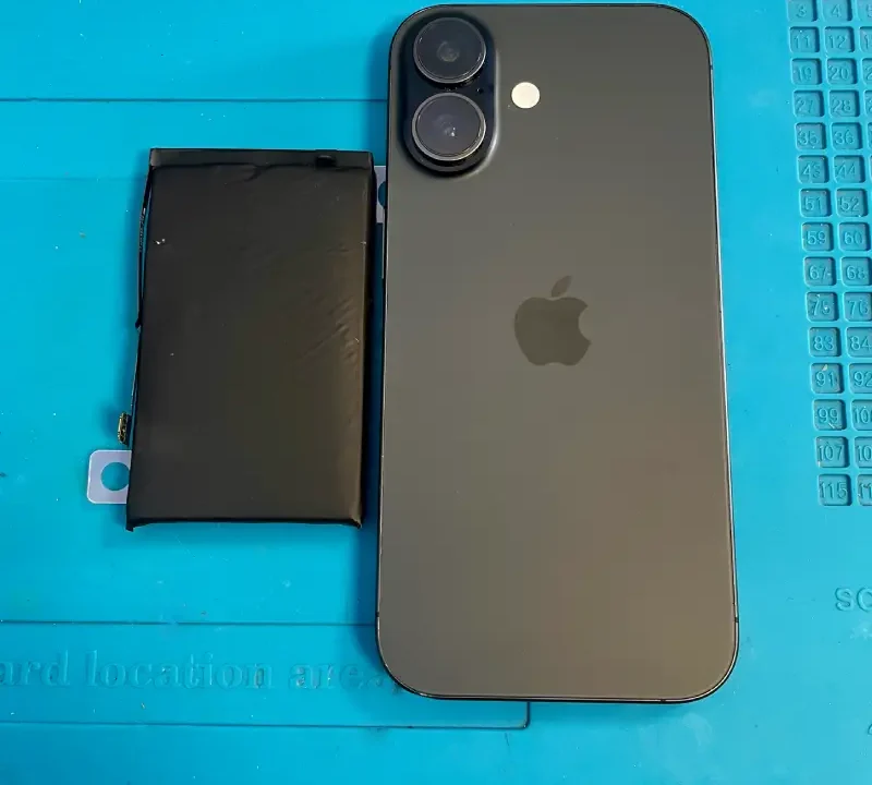 Baterija se nadula iphone 17