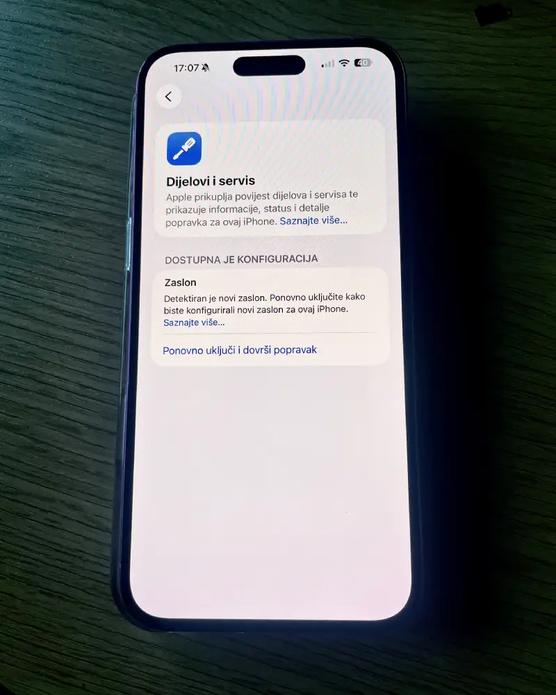 Novi ekran nakon zamene ekrana na iPhone 16 Plus